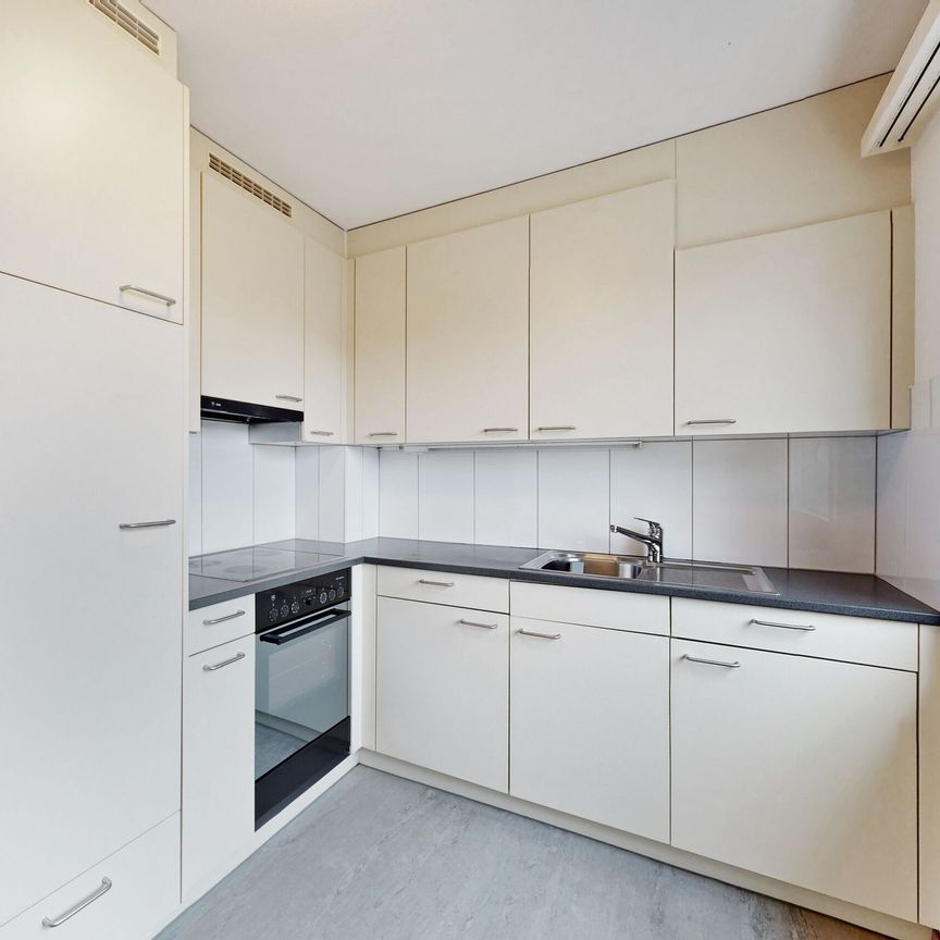 Well connected - Photo 1