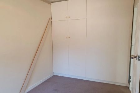 Affordable & Convenient Living in Klemzig - Photo 5