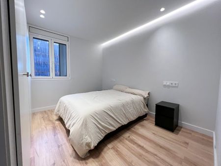 Carrer de Calàbria, Barcelona, Catalonia - Photo 2