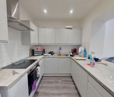 5 bedroom terraced house to rent - Photo 6