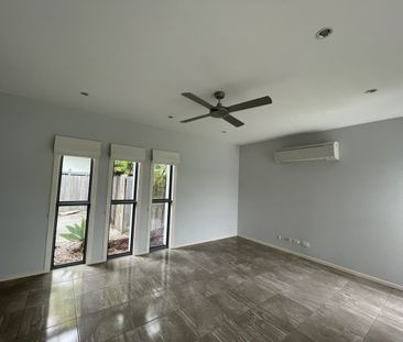 Modern 4 bedroom townhouse - Photo 2