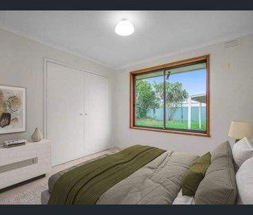 Spacious Family Home in Prime Werribee Location - Photo 4