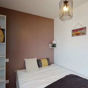 LOMBEZ LEG Roommate 3 Bedrooms at Toulouse - Photo 3