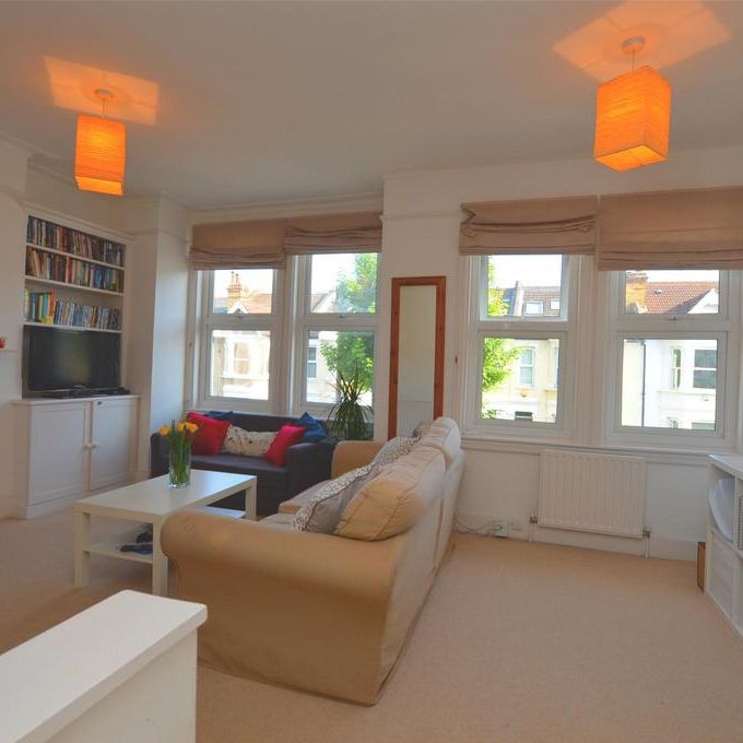 3 bedroom apartment to rent - Photo 1