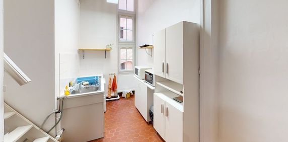 T1 - Photo 2