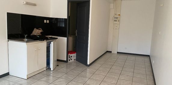 Appartement à louer LA BONNEVILLE SUR ITON - Photo 2