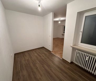 Großer Balkon mit Würm-Blick! Schicke 2-Zimmer-Wohnung in Gauting - Photo 1