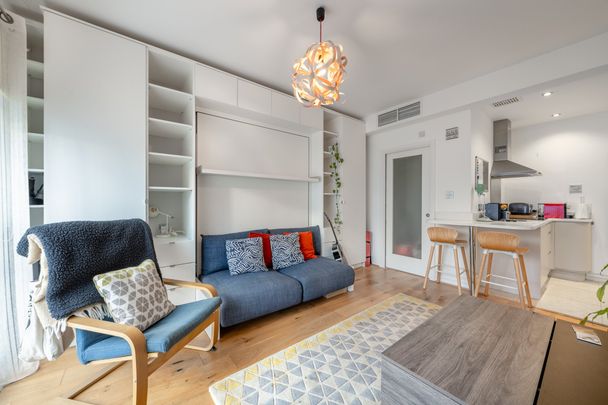 Gloucester Avenue, Primrose Hill, London, NW1 flat to rent - Photo 1