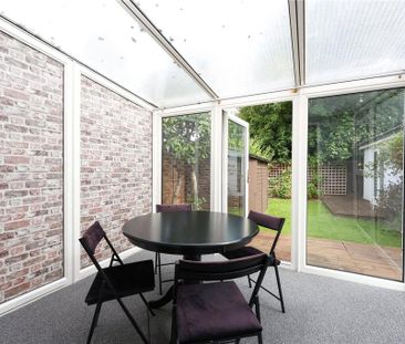 4 bedroom semi-detached house to rent - Photo 2