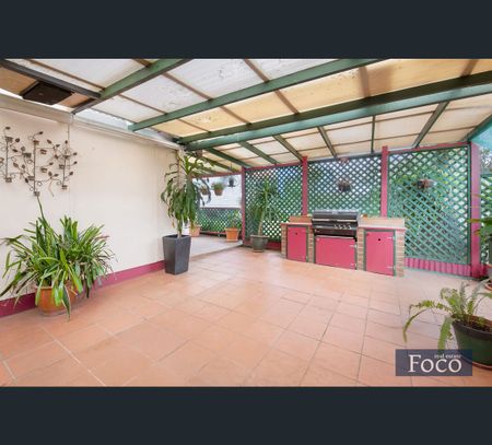 7 Ulonga Pl, Toongabbie, NSW 2146 - Photo 2