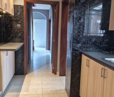 Woning te huur in Zwijnaarde voor € 1.100 met 3 slaapkamers - Photo 5