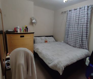 Room in a Shared House, Roker Avenue, M13 - Photo 5