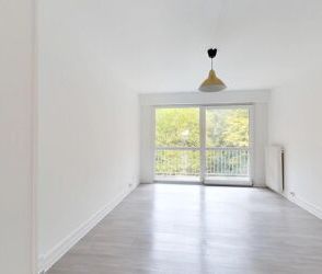 Location Appartement 3 pièces à Évry-Courcouronnes - Photo 1