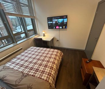 Room in a Shared Flat, City Road, EC1V - Photo 2