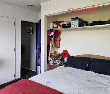 Solid Home in Whalers Gate - Photo 3