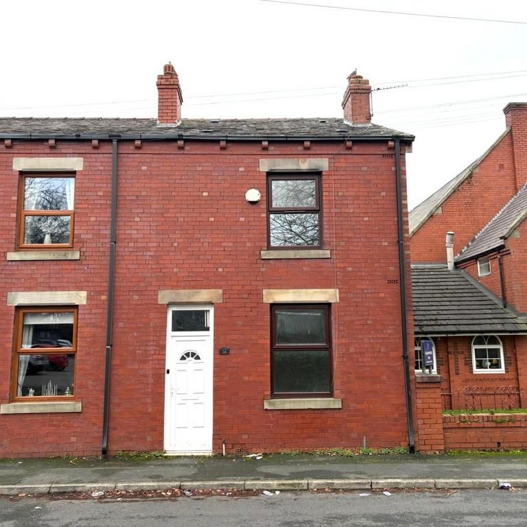 3 bedroom terraced house to rent - Photo 1