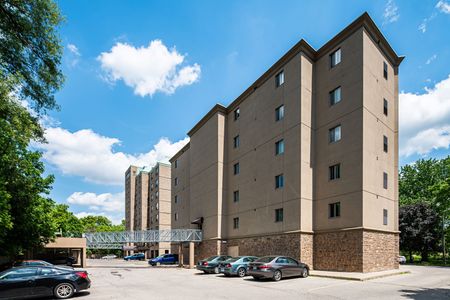 Two Bedroom Apartment - Photo 4