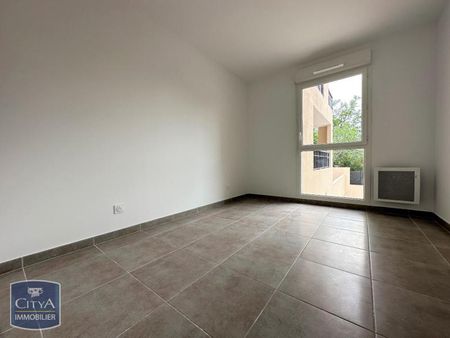 Location Appartement 3 pièces 65m² VILLENEUVE LES AVIGNON 30400 - Photo 3