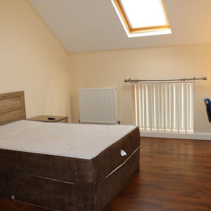 1 bedroom in a house share to rent - Photo 1