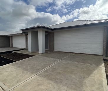 7 Cyclops Street, Munno Para, SA 5115 - Photo 4
