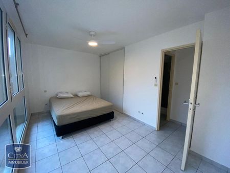 Location Appartement 2 pièces 48m² LA MONTAGNE 97417 - Photo 4