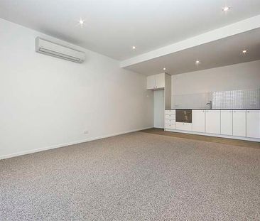 32/76 Leichhardt Street, Griffith ACT 2603 - Apartment For Rent | D... - Photo 2
