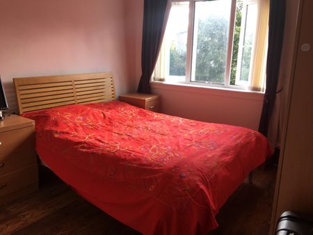 2 Bed Flat, Hutchison Road, EH14 - Photo 5