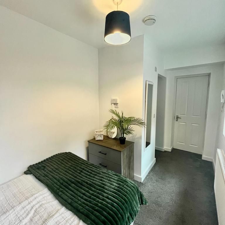 4 bedroom house share to rent - Photo 1