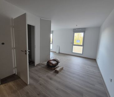 Location Appartement 1 pièce 29m² VILLENEUVE D ASCQ 59650 - Photo 1