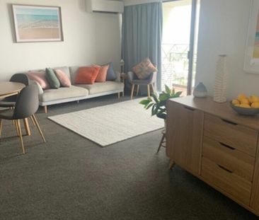 FURNISHED OCEAN VIEW APARTMENT - SHORT TERM LEASE - Photo 3