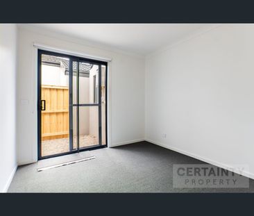 11 Leona Drive, Wyndham Vale, Vic 3024 - Photo 1