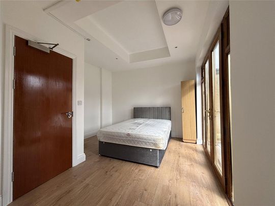 House share to rent - Photo 1