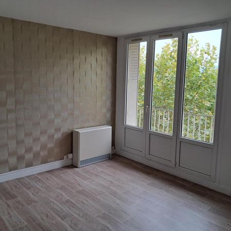 APPARTEMENT - T4 - 71 m² - SAINT MAURICE L'EXIL - Photo 3