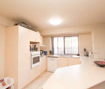 166 Greenwood Drive, Kirwan - Photo 5