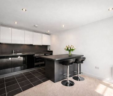 1 bedroom Flat in Heron House, Reading - Photo 3