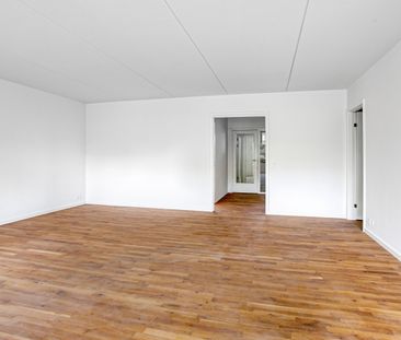 Stor og rumlig 4-værelses lejlighed ved Furesø med privat altan. De... - Foto 4