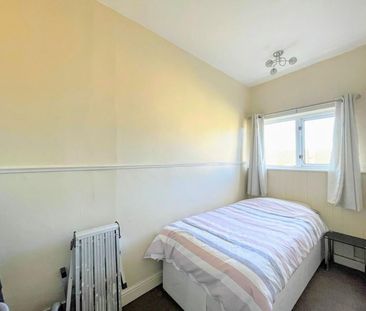2 bedroom House To Let - Photo 3