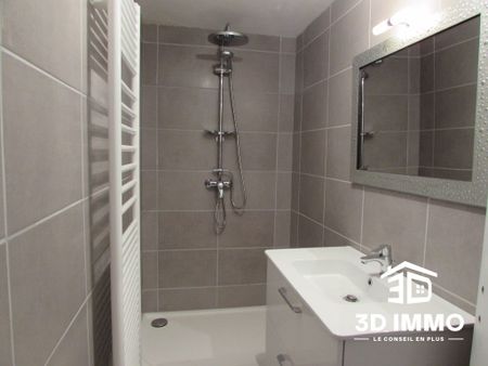 Location Maison 4 pièces 68m² SOLRE LE CHATEAU 59740 - Photo 3
