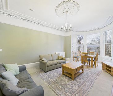 3 bedroom flat to rent - Photo 1