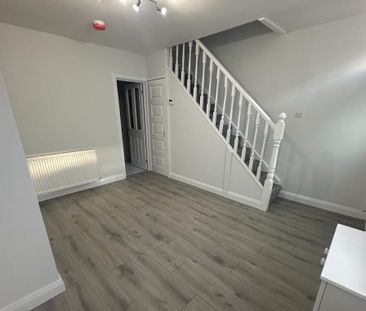 45 Empire Street, BT126GJ, Belfast - Photo 4