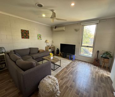 Fully Furnished One Bedroom Unit - Photo 4