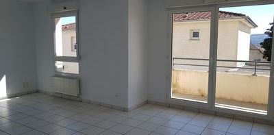 À louer / Appartement F4 / BESANCON QUARTIER TILLEROYES 10 rue Jean Royer - Photo 2