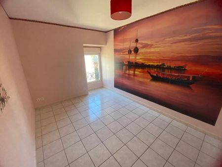 Location Appartement 3 pièces 85m² MOLIERES SUR CEZE 30410 - Photo 3