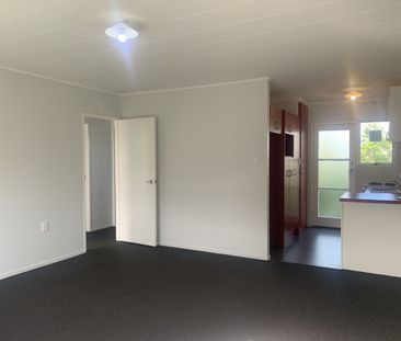 Unit 2, 9 Alston Avenue, Kelston, Auckland - Photo 6