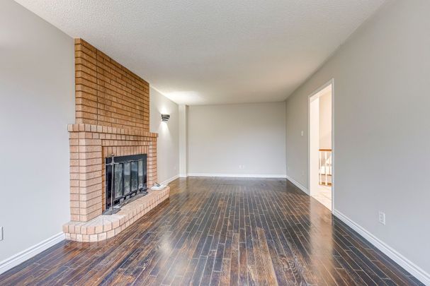 For Lease - 1362 Pilgrims Way, Oakville, Ontario - Photo 1