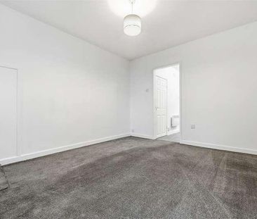 Black Road, Macclesfield, SK11 - Photo 1