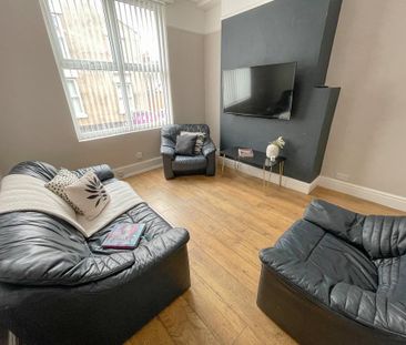 4 bedroom house to rent - Photo 1