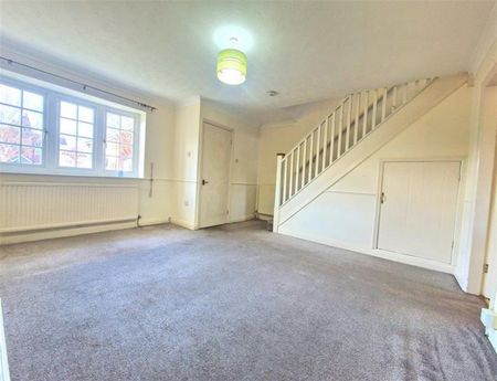 3 Bedroom Terraced To Let - Photo 2