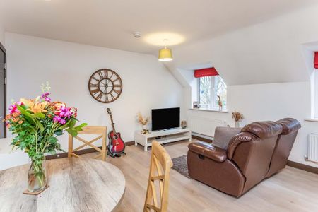 1 bedroom flat to rent - Photo 2