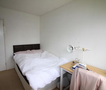 6 bedroom detached house to rent - Photo 6